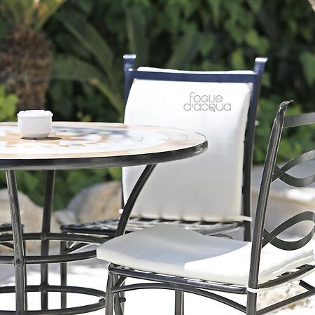 Foglie D' Acqua Bed & Breakfast Bisceglie Bagian luar foto