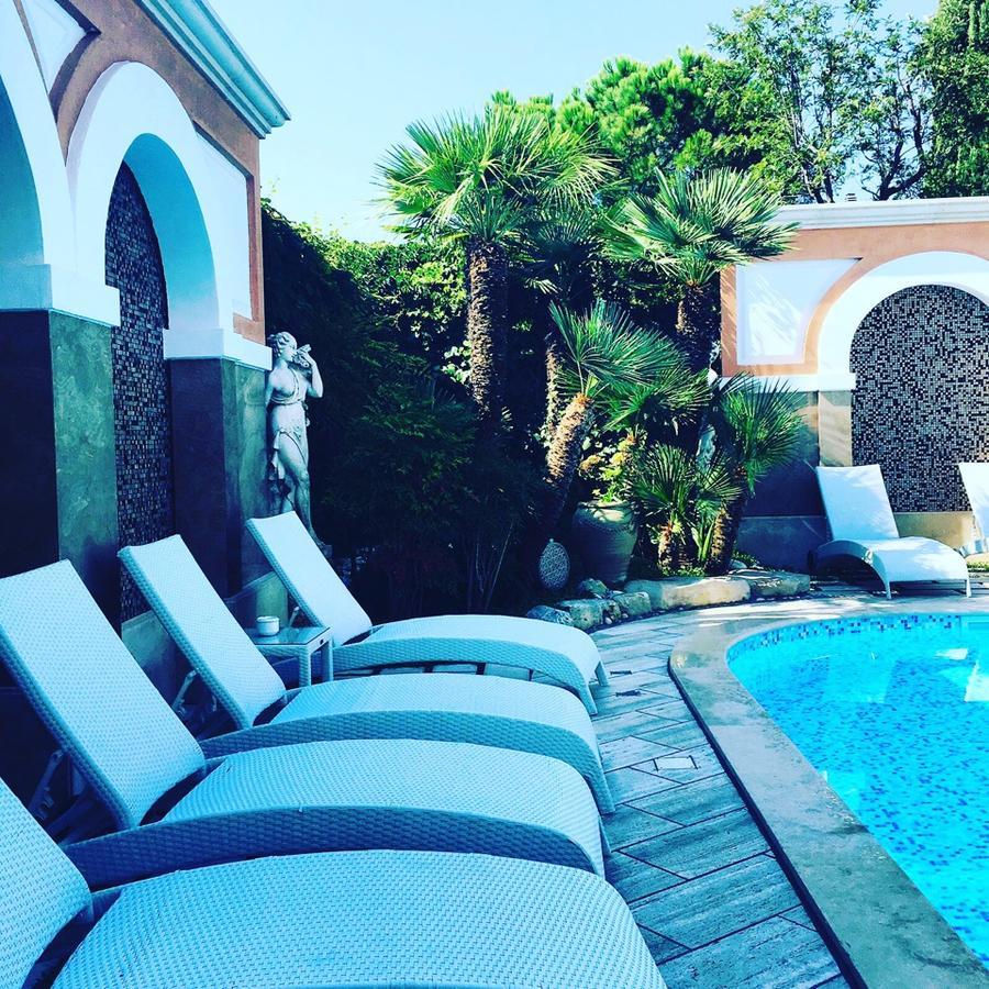 Foglie D' Acqua Bed & Breakfast Bisceglie Bagian luar foto