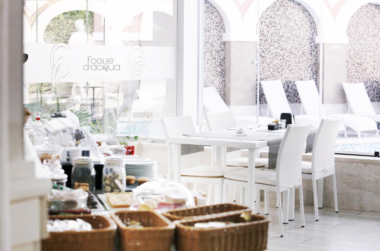 Foglie D' Acqua Bed & Breakfast Bisceglie Bagian luar foto