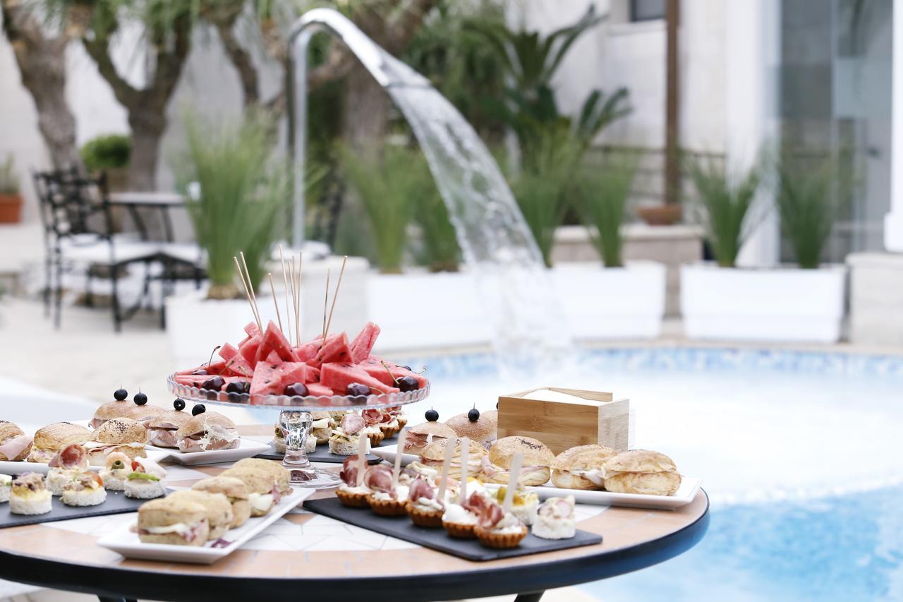 Foglie D' Acqua Bed & Breakfast Bisceglie Bagian luar foto