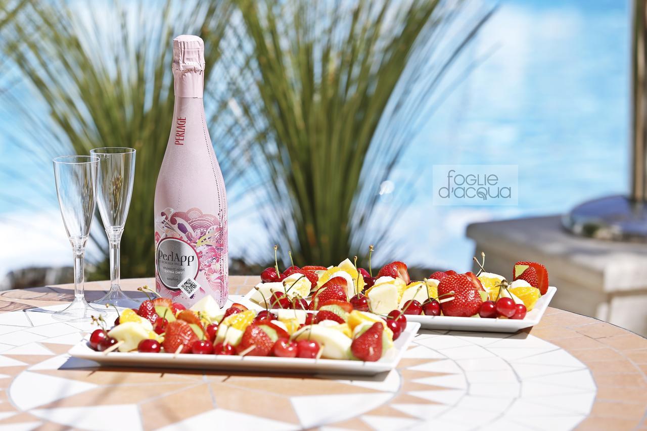 Foglie D' Acqua Bed & Breakfast Bisceglie Bagian luar foto